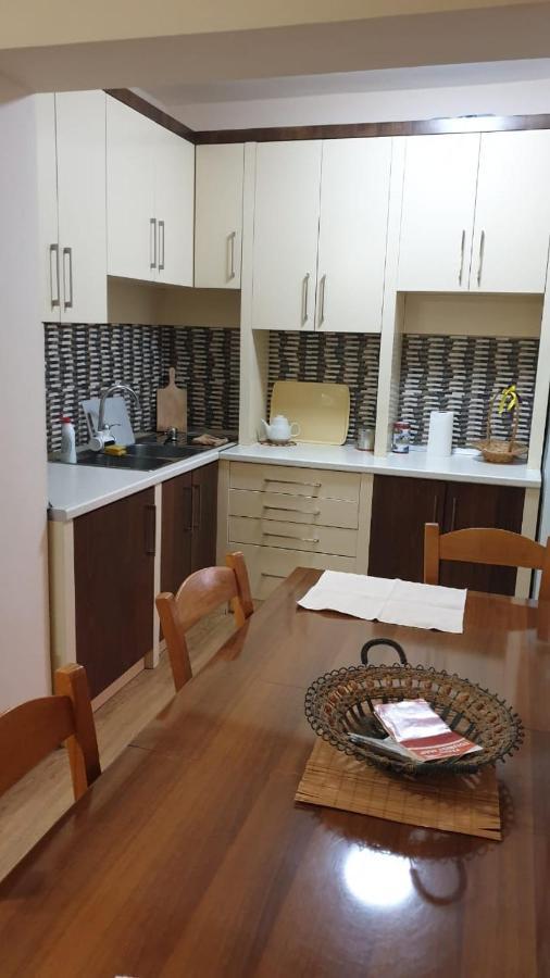 Valentina'S Apartment Тирана Экстерьер фото